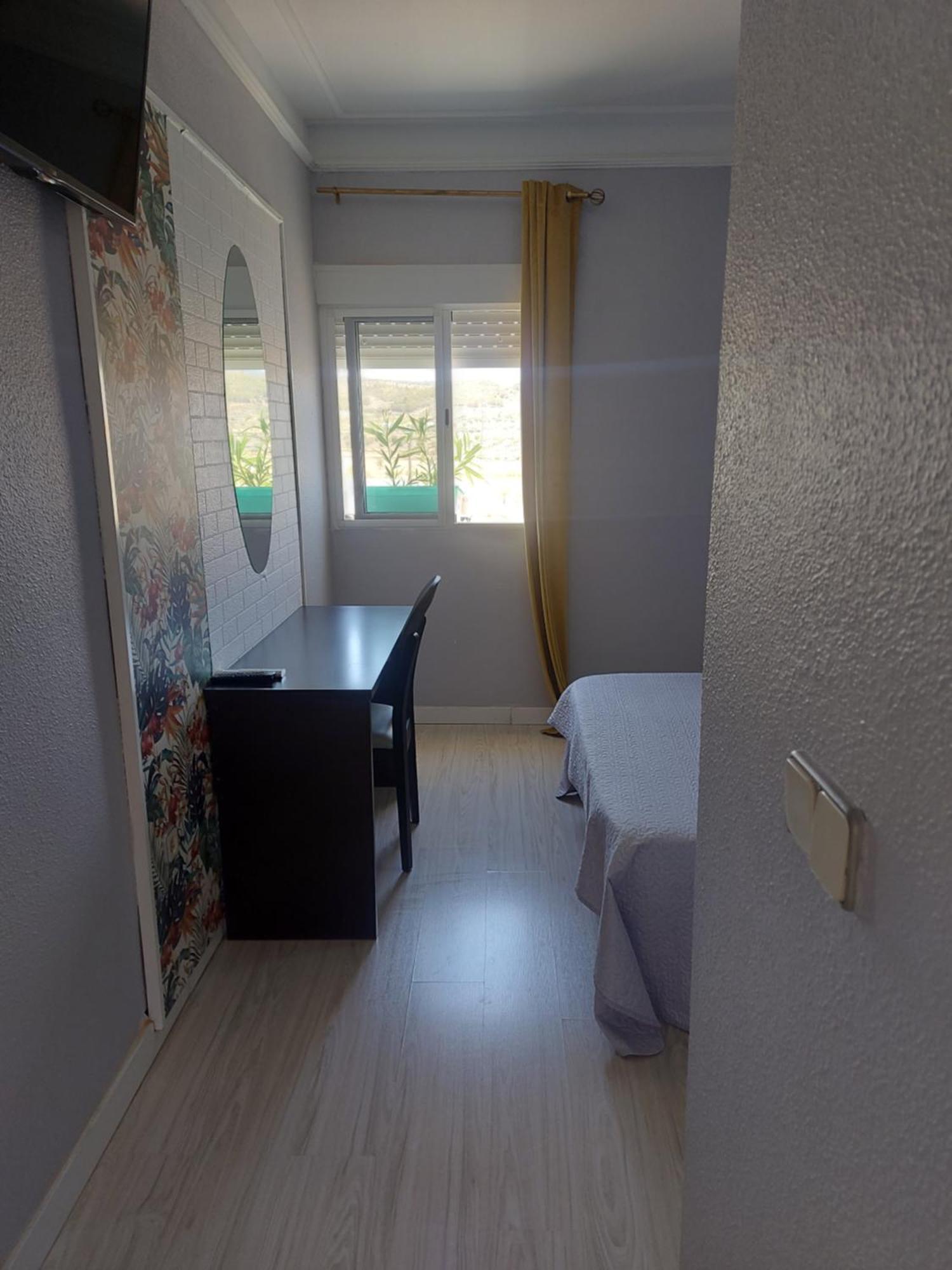 Hostal Fuente Del Pino 胡米利亚 外观 照片