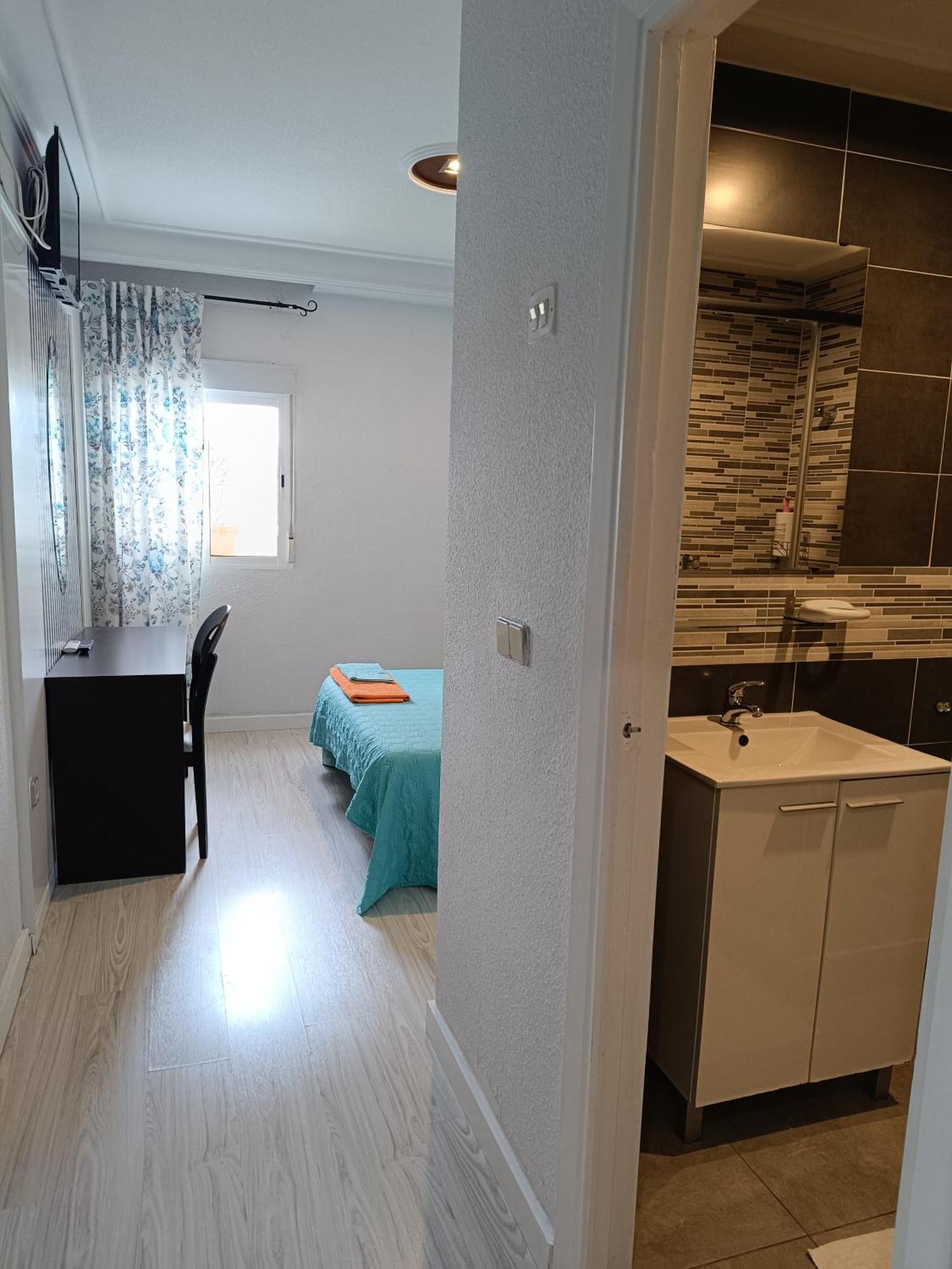Hostal Fuente Del Pino 胡米利亚 外观 照片