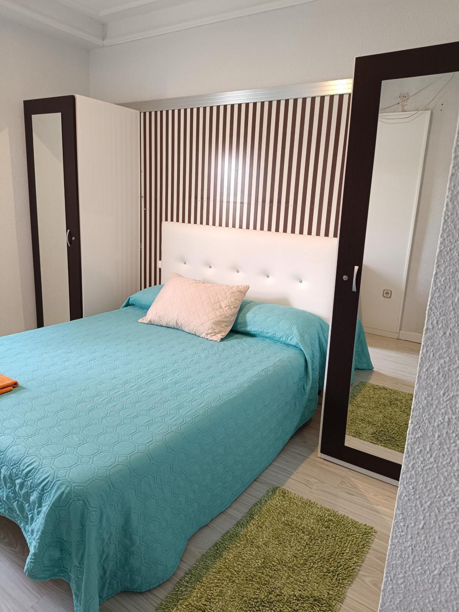 Hostal Fuente Del Pino 胡米利亚 外观 照片