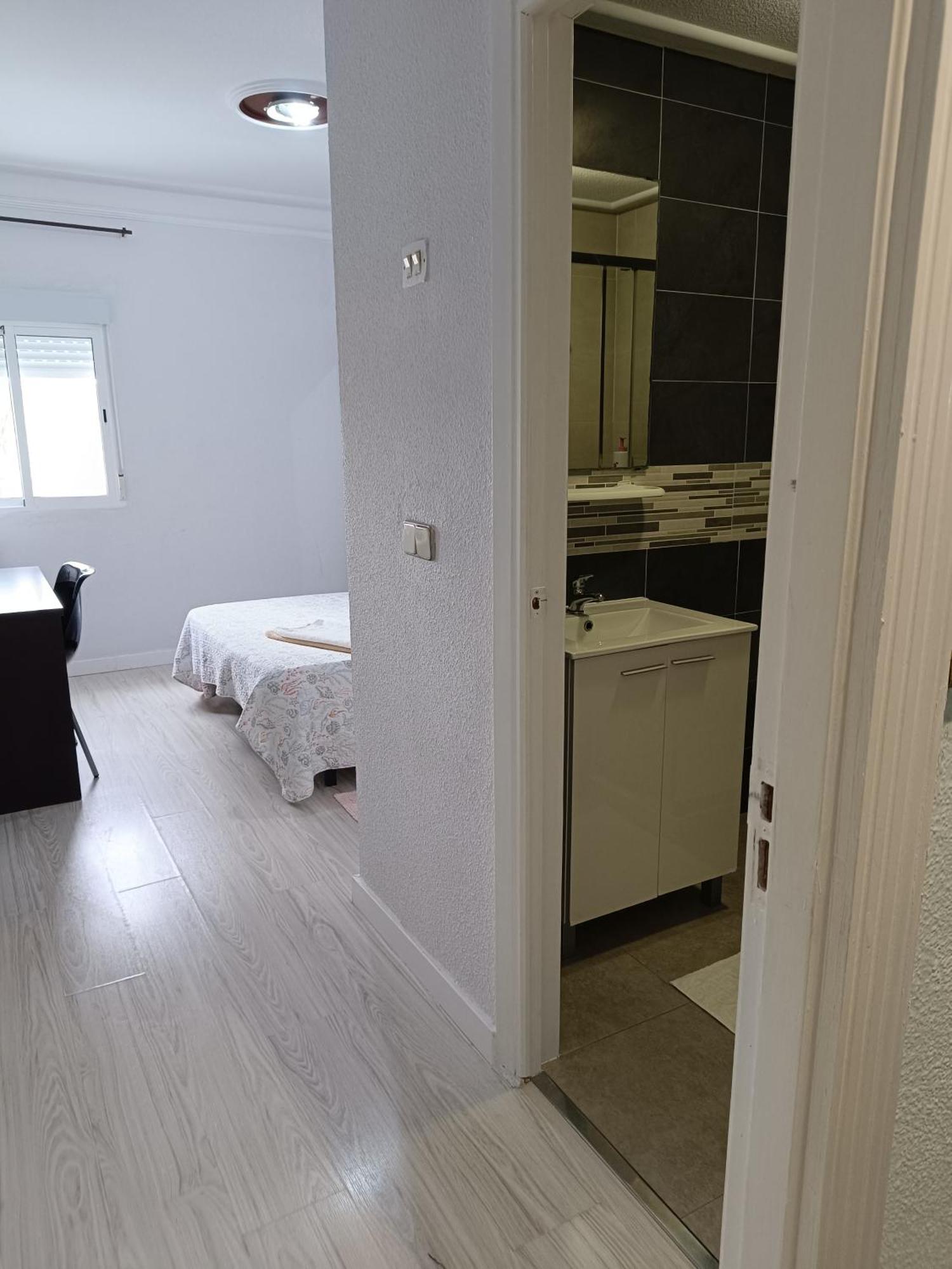 Hostal Fuente Del Pino 胡米利亚 外观 照片
